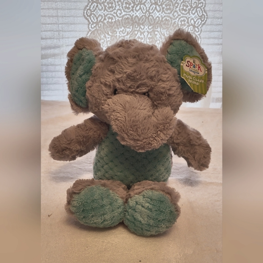 Spark creates imagine 🐘 plush animal rattle with crinkle ears